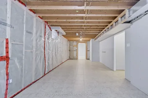 330 Harvie Road Barrie ON L4N 8H7