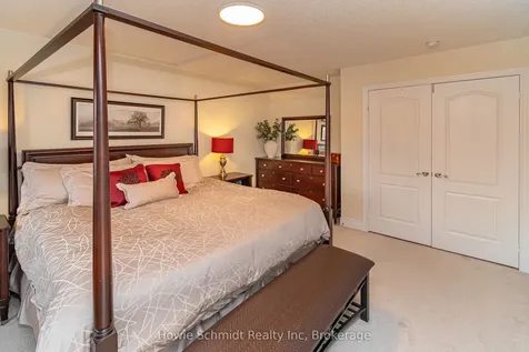 67 Forsyth Crescent Barrie ON L4N 6R1