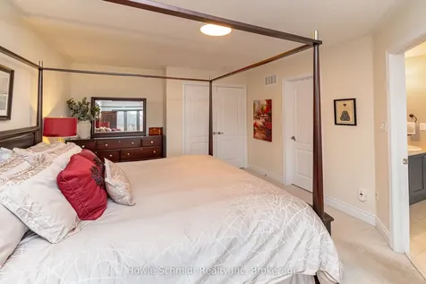 67 Forsyth Crescent Barrie ON L4N 6R1