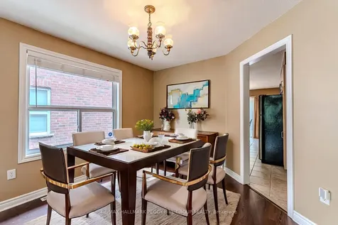 10 Stephanie Lane Barrie ON L4N 0V2