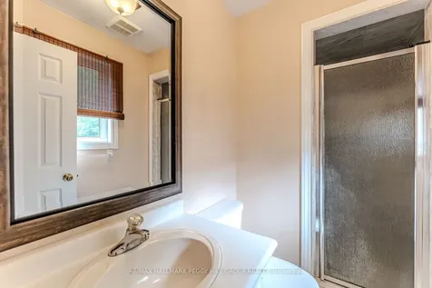 10 Stephanie Lane Barrie ON L4N 0V2