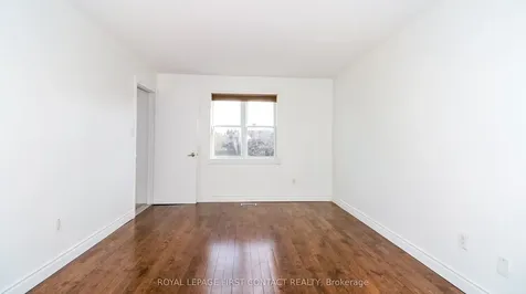 194 Kozlov Street Barrie ON L4N 7H6