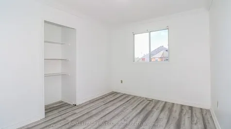 194 Kozlov Street Barrie ON L4N 7H6