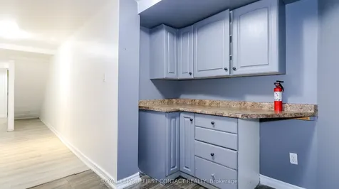 194 Kozlov Street Barrie ON L4N 7H6