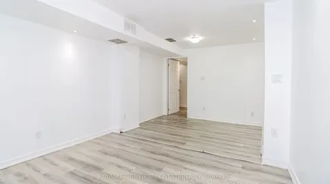 194 Kozlov Street Barrie ON L4N 7H6