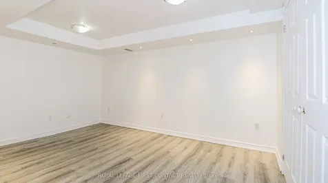 194 Kozlov Street Barrie ON L4N 7H6