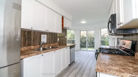 194 Kozlov Street Barrie ON L4N 7H6