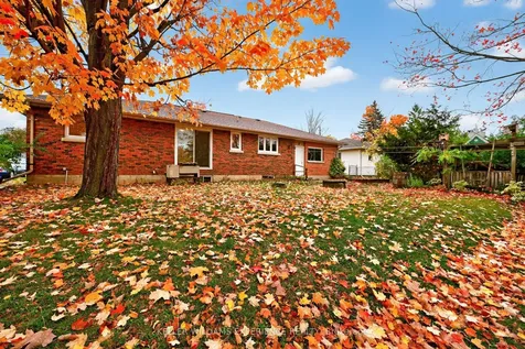 229 Warnica Road Barrie ON L4N 3Z2