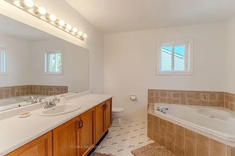 58 Mcdougall Drive Barrie ON L4N 7H6