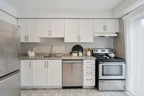 83 Pickett Crescent Barrie ON L4N 8C1