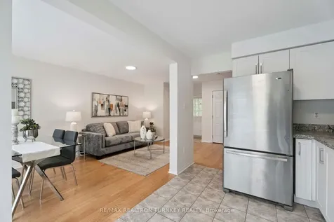 83 Pickett Crescent Barrie ON L4N 8C1