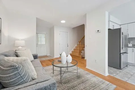 83 Pickett Crescent Barrie ON L4N 8C1