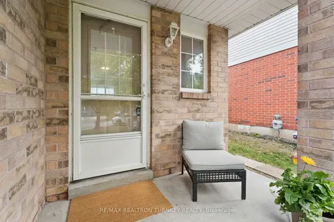 83 Pickett Crescent Barrie ON L4N 8C1