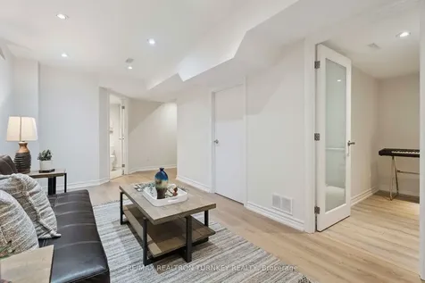 83 Pickett Crescent Barrie ON L4N 8C1