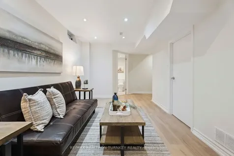 83 Pickett Crescent Barrie ON L4N 8C1