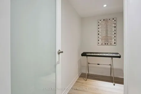 83 Pickett Crescent Barrie ON L4N 8C1