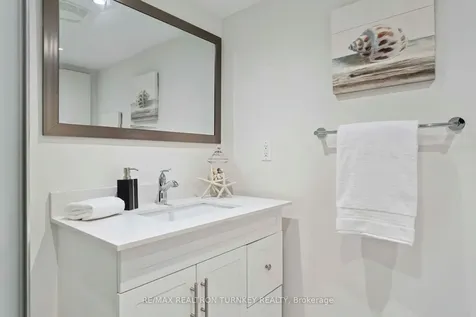 83 Pickett Crescent Barrie ON L4N 8C1