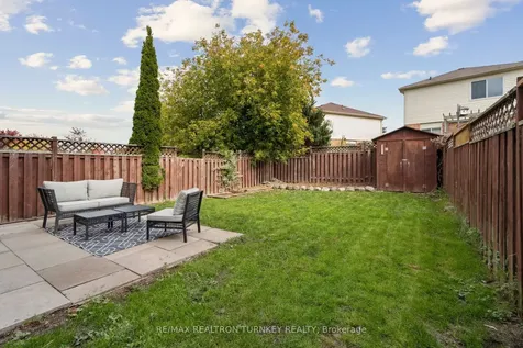 83 Pickett Crescent Barrie ON L4N 8C1