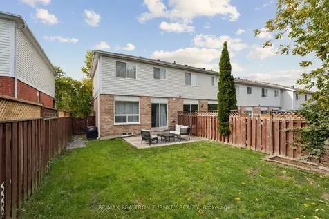 83 Pickett Crescent Barrie ON L4N 8C1