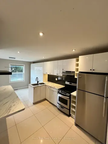 27 Delaney Crescent Barrie ON L4N 7C3