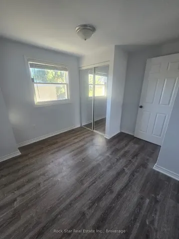 27 Delaney Crescent Barrie ON L4N 7C3