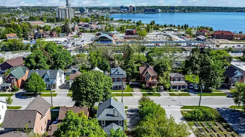 14 Cumberland Street Barrie ON L4N 2P4