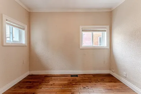 14 Cumberland Street Barrie ON L4N 2P4