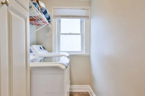 86 Henry Street Barrie ON L4N 1C8