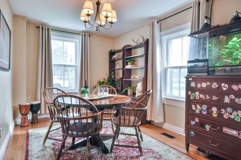 86 Henry Street Barrie ON L4N 1C8