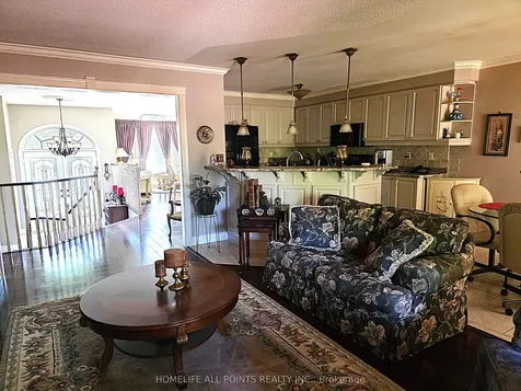 28 Cranberry Heights Wasaga Beach ON L9Z 1M9