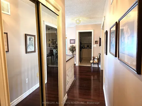 28 Cranberry Heights Wasaga Beach ON L9Z 1M9
