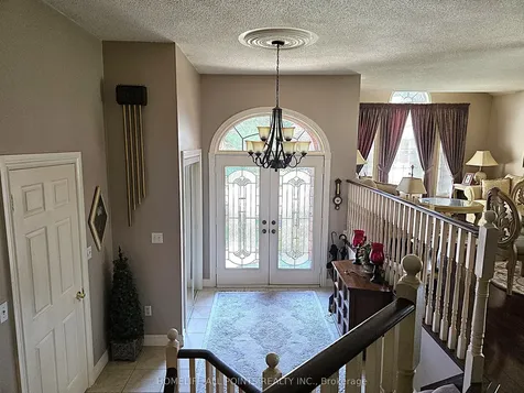 28 Cranberry Heights Wasaga Beach ON L9Z 1M9