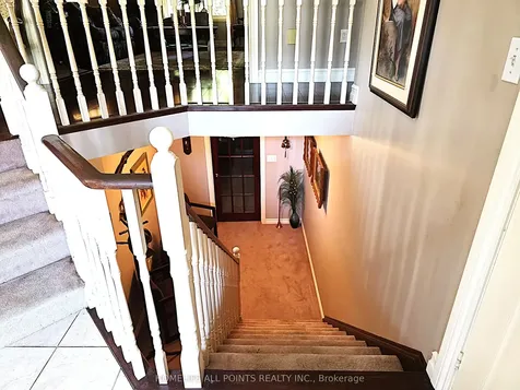 28 Cranberry Heights Wasaga Beach ON L9Z 1M9
