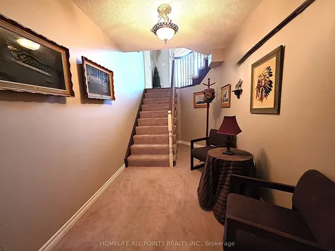 28 Cranberry Heights Wasaga Beach ON L9Z 1M9