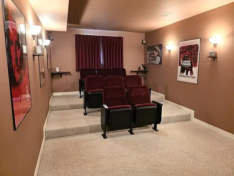 28 Cranberry Heights Wasaga Beach ON L9Z 1M9