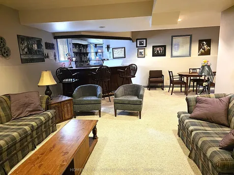 28 Cranberry Heights Wasaga Beach ON L9Z 1M9