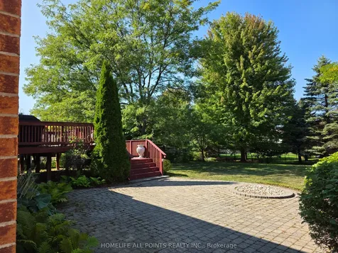 28 Cranberry Heights Wasaga Beach ON L9Z 1M9