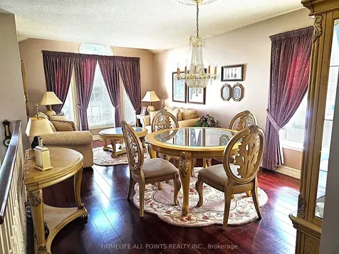 28 Cranberry Heights Wasaga Beach ON L9Z 1M9