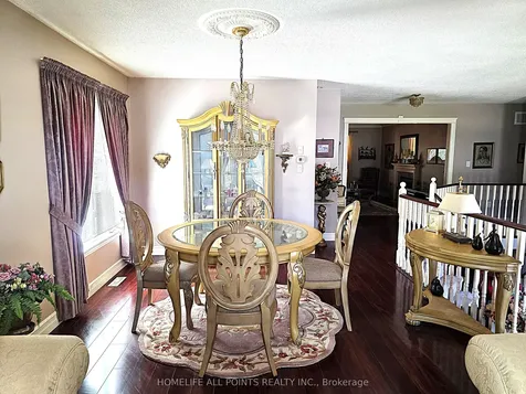 28 Cranberry Heights Wasaga Beach ON L9Z 1M9