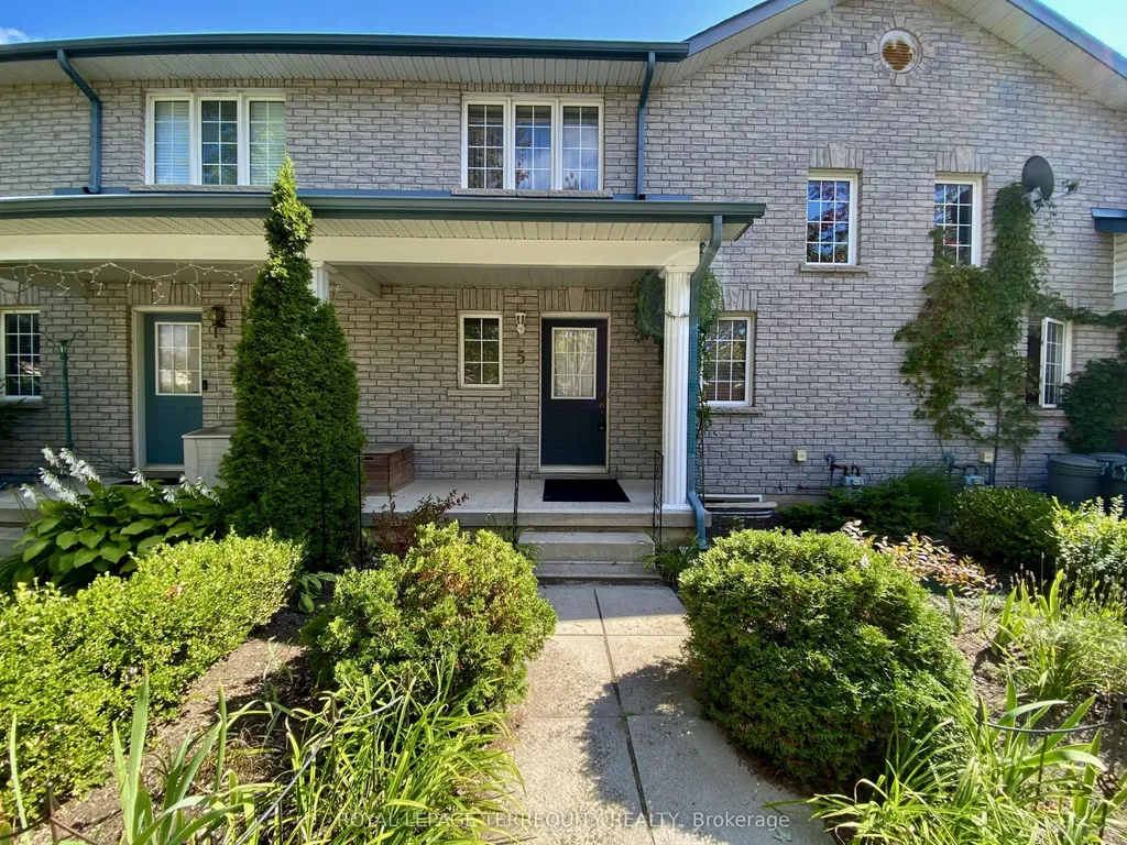 5 Silver Maple Crescent Barrie ON L4N 0Y4