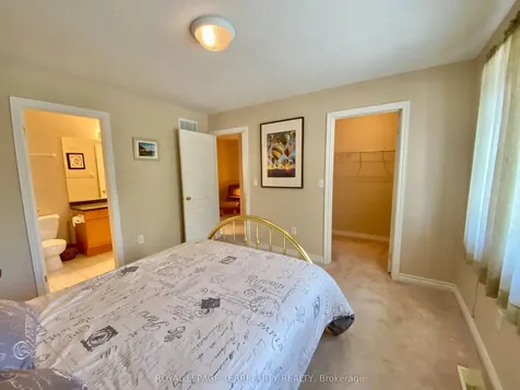 5 Silver Maple Crescent Barrie ON L4N 0Y4