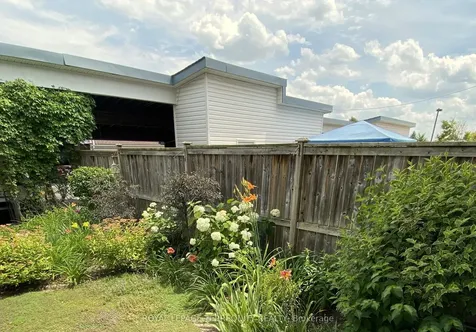 5 Silver Maple Crescent Barrie ON L4N 0Y4