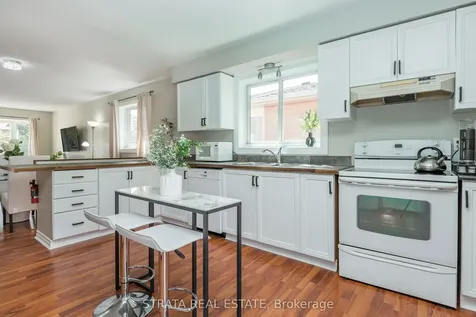 22 Mcveigh Drive Barrie ON L4N 7E2