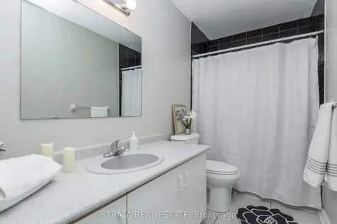 22 Mcveigh Drive Barrie ON L4N 7E2