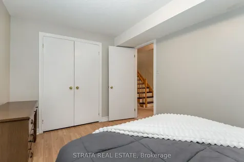 22 Mcveigh Drive Barrie ON L4N 7E2