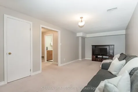 22 Mcveigh Drive Barrie ON L4N 7E2