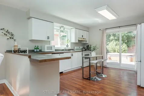 22 Mcveigh Drive Barrie ON L4N 7E2