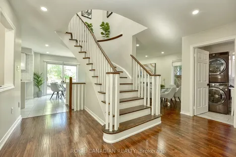 60 Crimson Ridge Road Barrie ON L4N 0G7