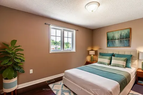 261 Mapleton Avenue Barrie ON L4N 8T3