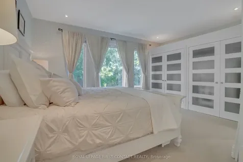 28 Windsor Crescent Barrie ON L4N 0K3